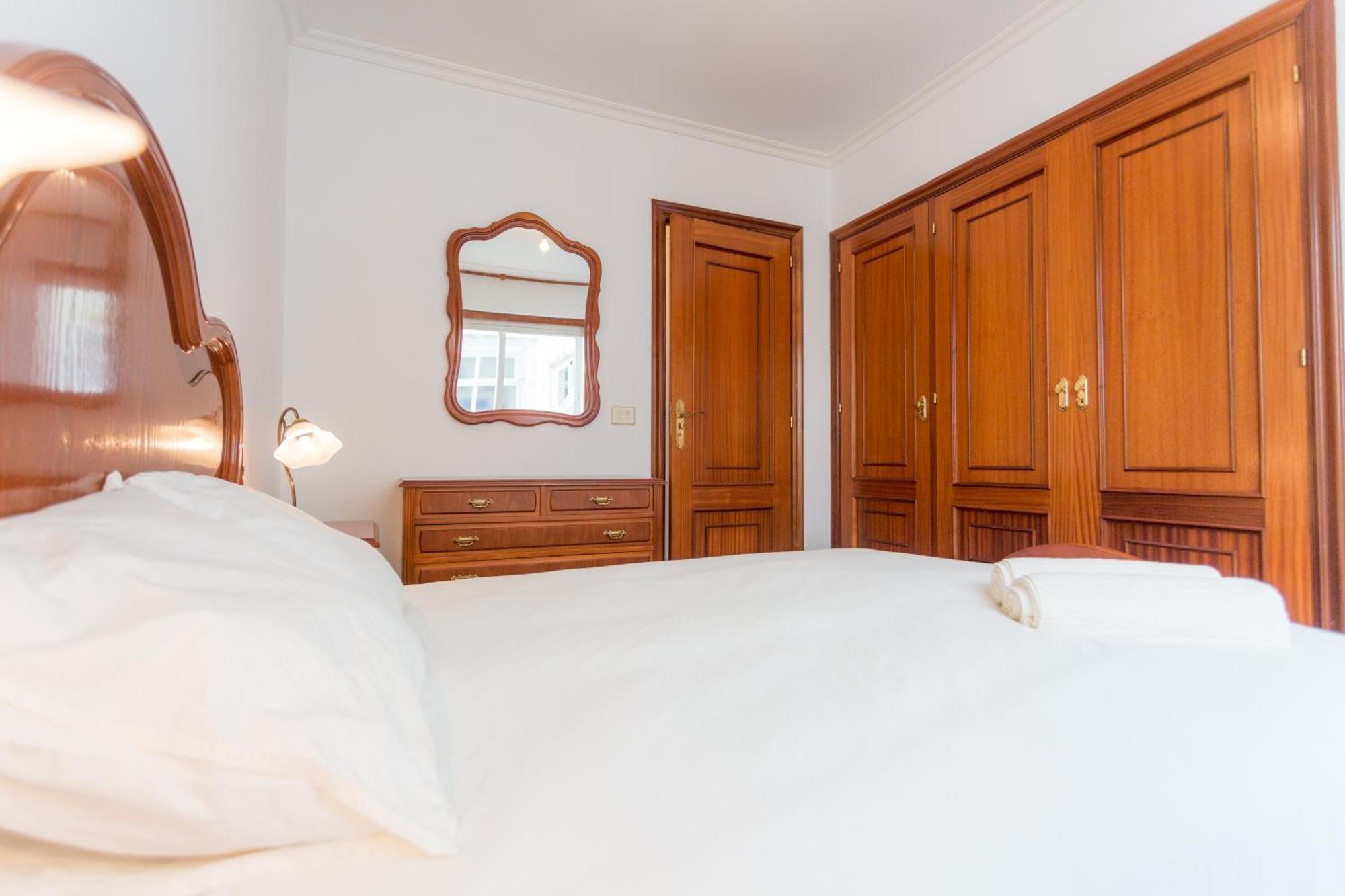 Disfruta De Melide En Este Amplio Apartamento Extérieur photo